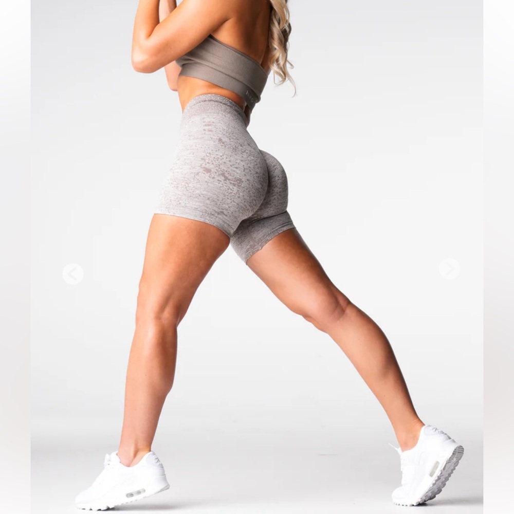 NVGTN Taupe Digital Seamless Shorts